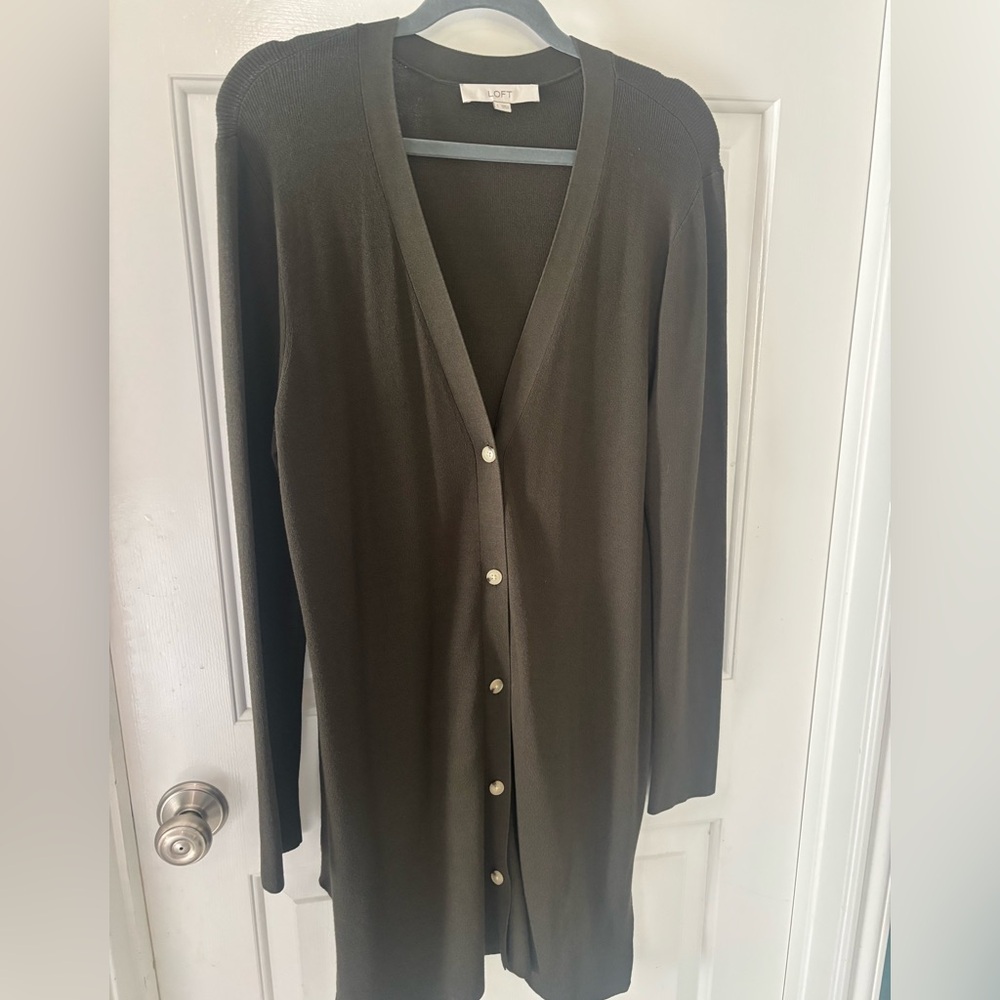 LOFT Women’s Olive Green Long Cardigan - Like New